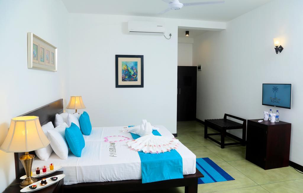 Coco Royal Beach Resort Kalutara Exterior photo